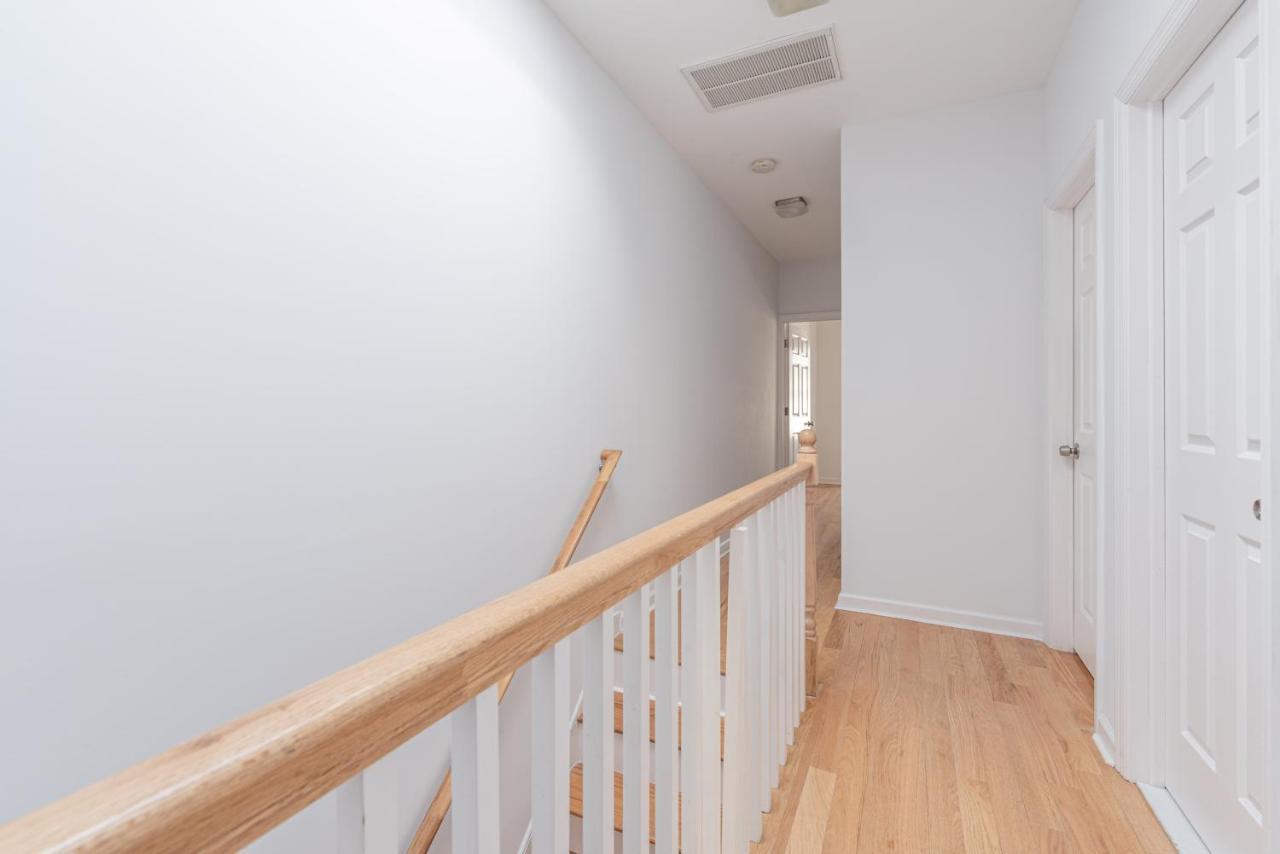 Vila Tranquil Town House With Parking And Laundry - Just 25 Minutes To Time Square! Jersey City Exteriér fotografie